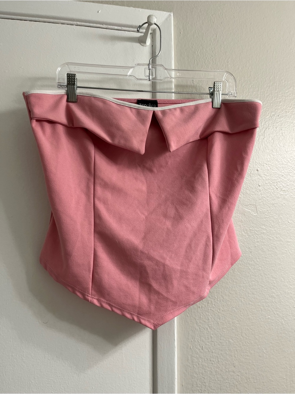 Pink Strapless Pointed-Hem Skirt